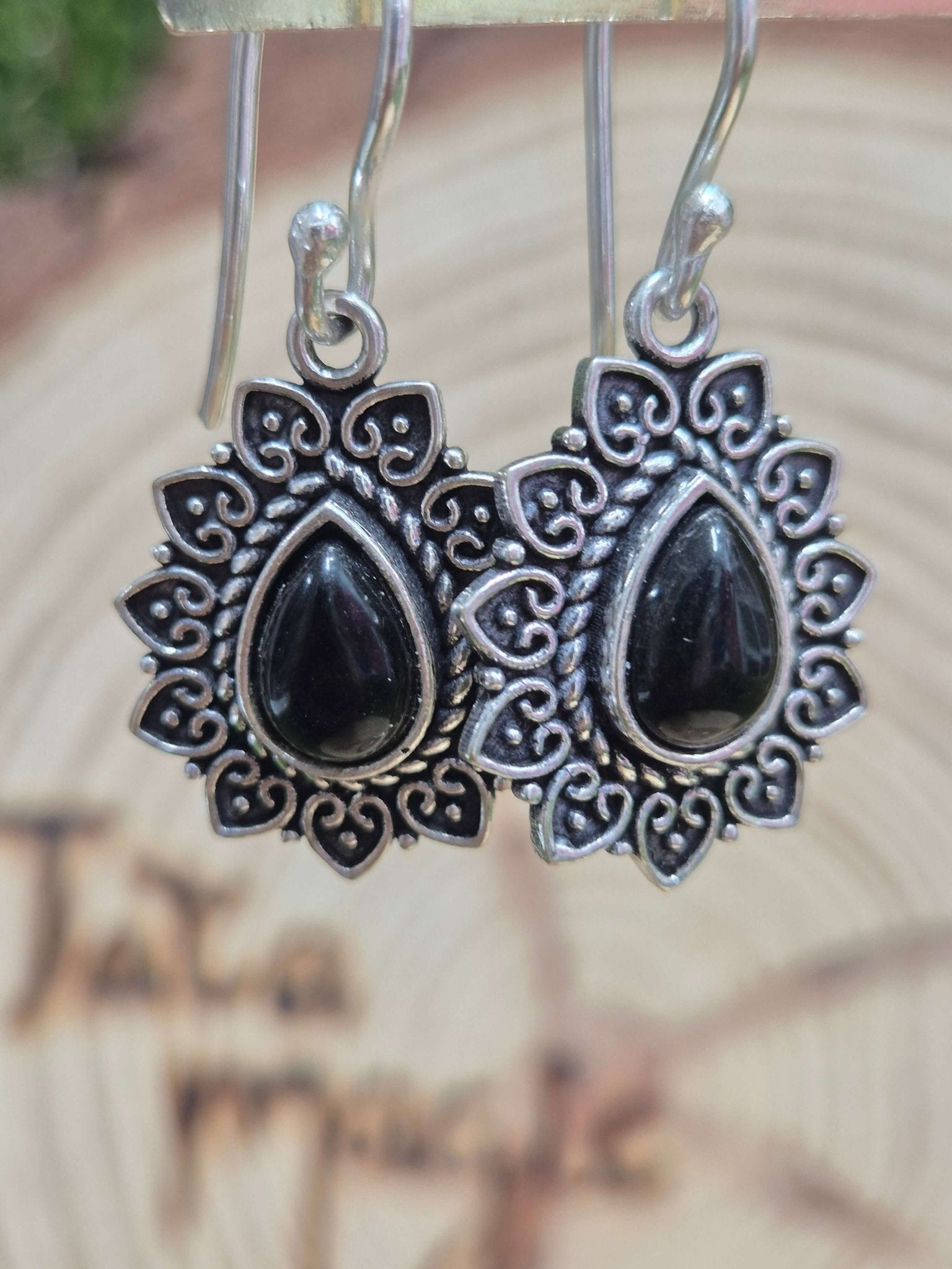 Pendientes turmalina negra 3.5 cm JoyeriamineralesanillosTienda esotérica Málaga - La Tienda de Tata Magic: tienda Esotérica en Málaga